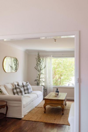 Pet Friendly Family Home in Bluff Point
